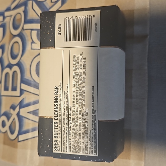 Bath & Body Works Into The Night Soap. - Picture 3 of 4